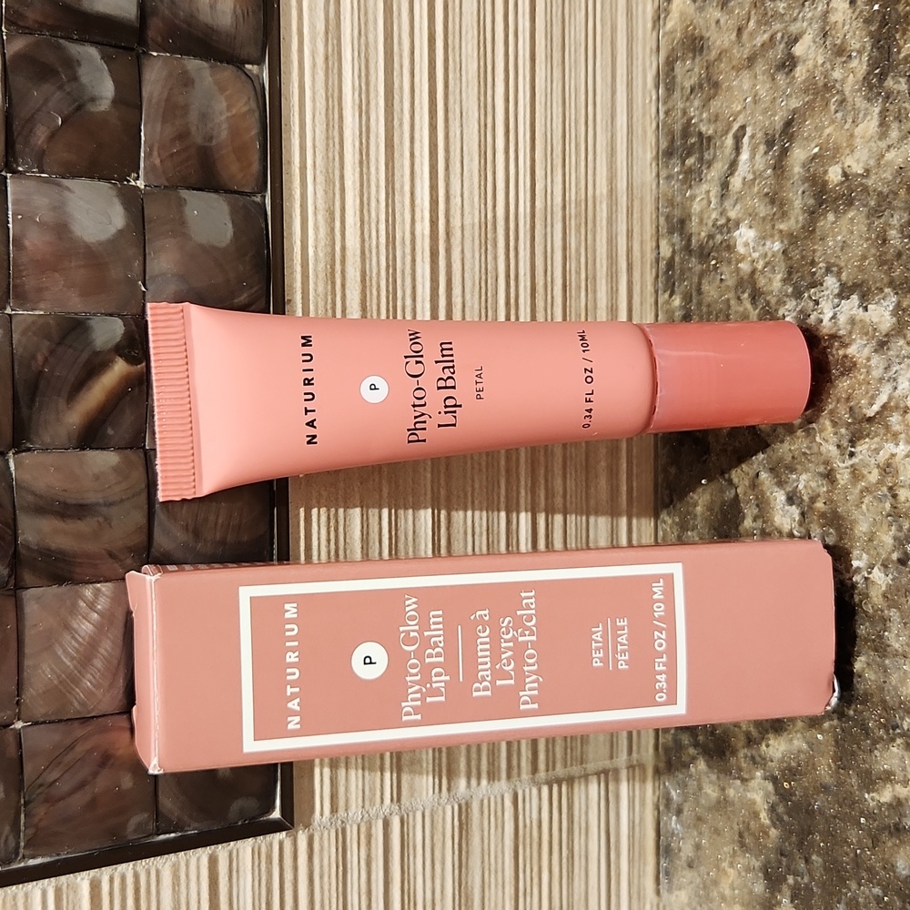 Naturium Phyto-Glow Lip Balm, Color-Petal